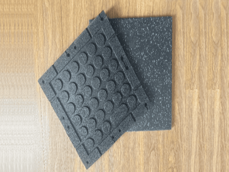 High-density smooth rubber flooring for dance fitness